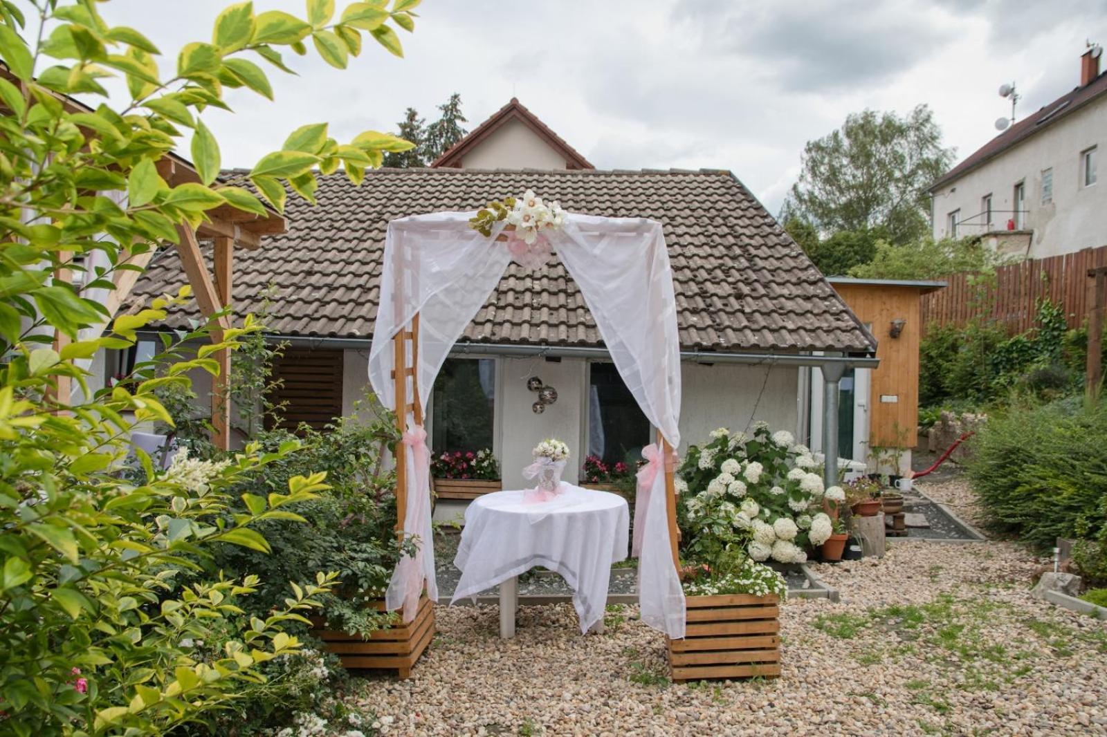 Apartmany Sharka -Sarka Justrova Decin Quarto foto