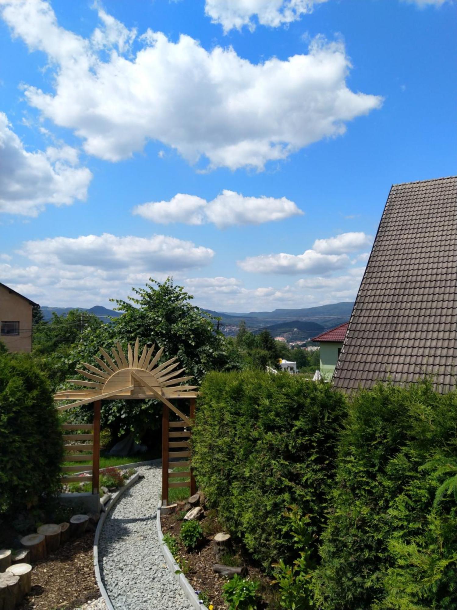 Apartmany Sharka -Sarka Justrova Decin Quarto foto