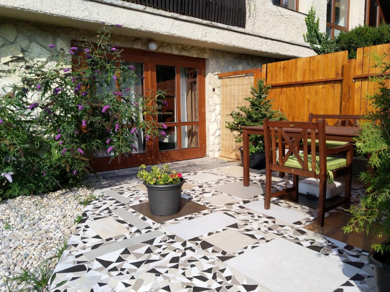 Apartmany Sharka -Sarka Justrova Decin Exterior foto